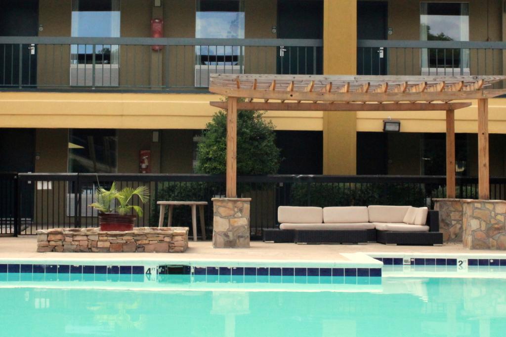 Days Inn By Wyndham Attalla Esterno foto