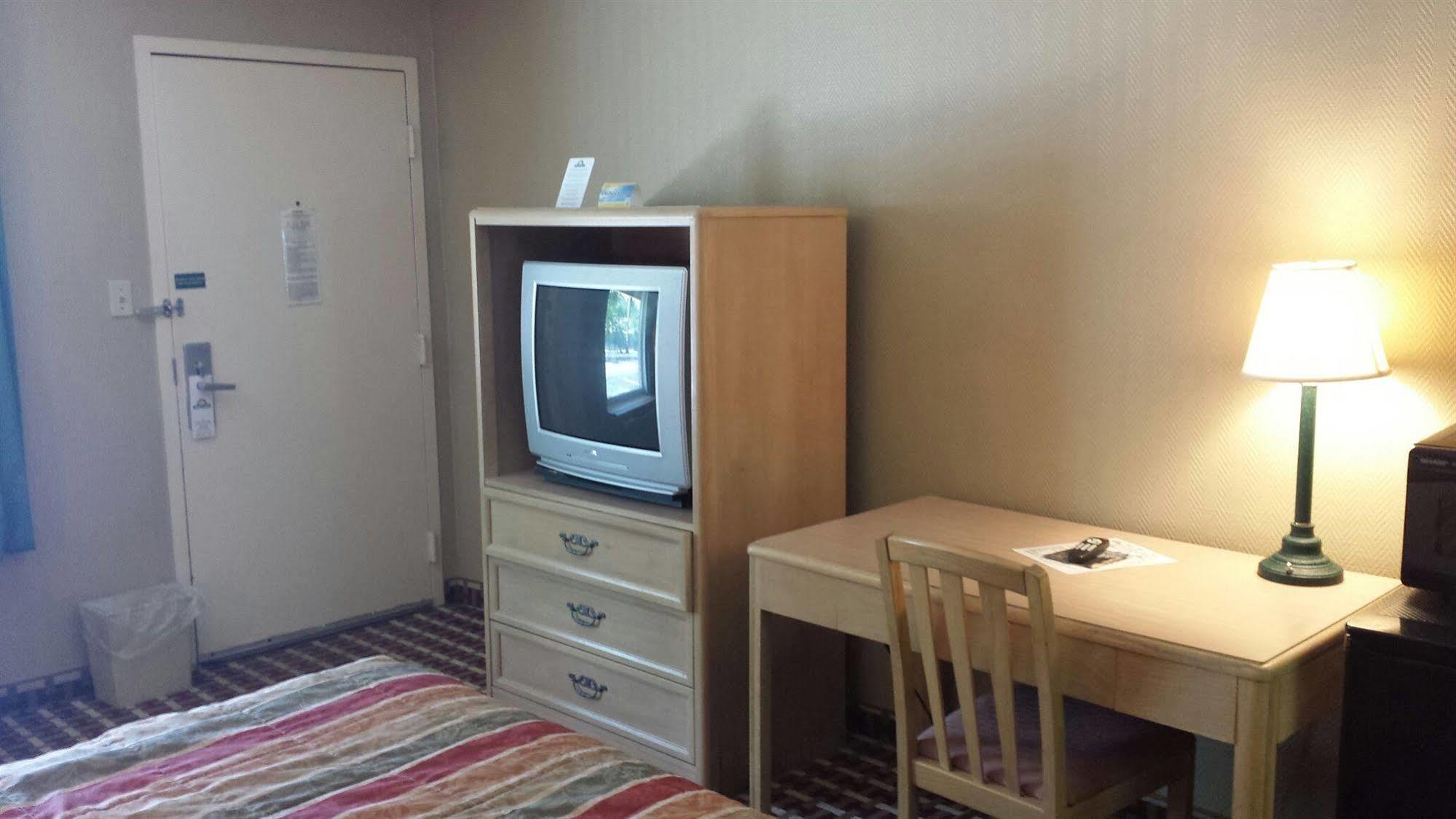 Days Inn By Wyndham Attalla Esterno foto